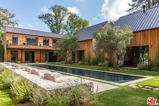 3405 Fryman Road, Studio City, CA 91604