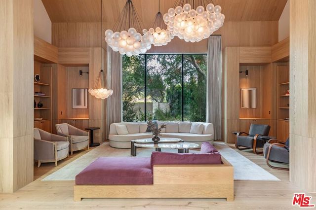 3405 Fryman Road, Studio City, CA 91604