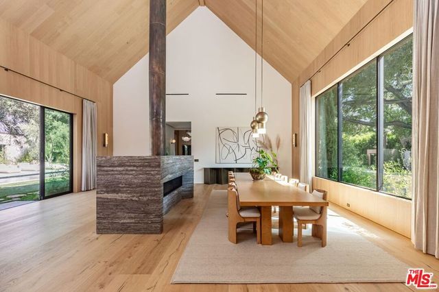 3405 Fryman Road, Studio City, CA 91604