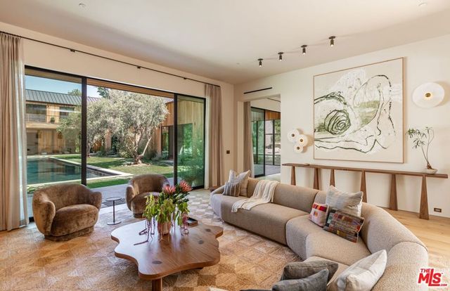 3405 Fryman Road, Studio City, CA 91604