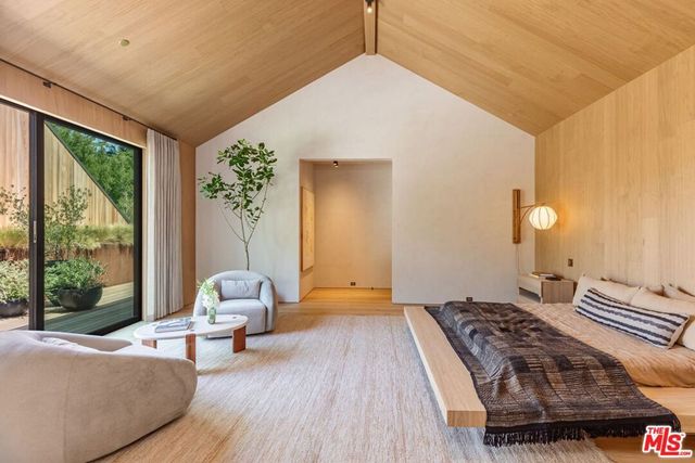 3405 Fryman Road, Studio City, CA 91604
