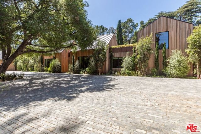 3405 Fryman Road, Studio City, CA 91604