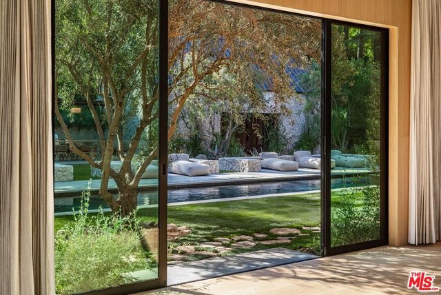 3405 Fryman Road, Studio City, CA 91604