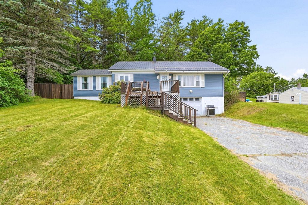 10 First Street, Canaan, NH 03741