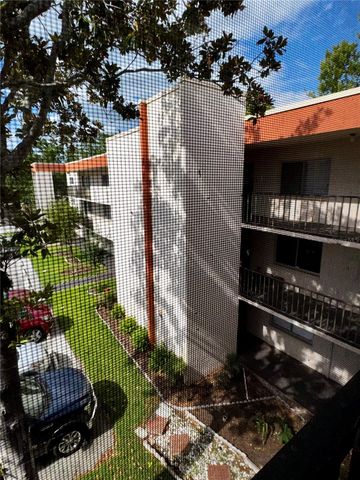1130 N LAKE PARKER AVENUE E332, Lakeland, FL 33805
