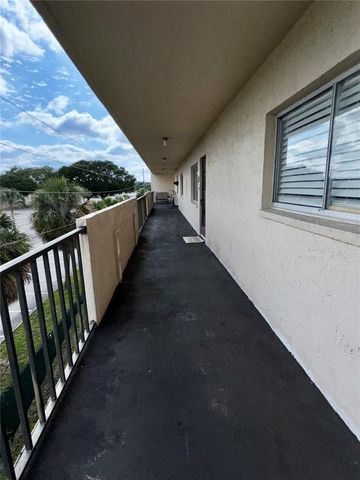 1130 N LAKE PARKER AVENUE E332, Lakeland, FL 33805