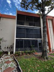 1130 N LAKE PARKER AVENUE E332, Lakeland, FL 33805