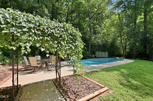 409 Oakridge Road, Cary, NC 27511