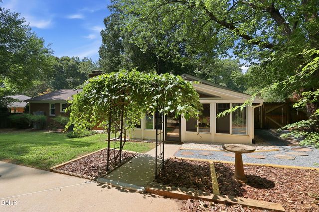 409 Oakridge Road, Cary, NC 27511