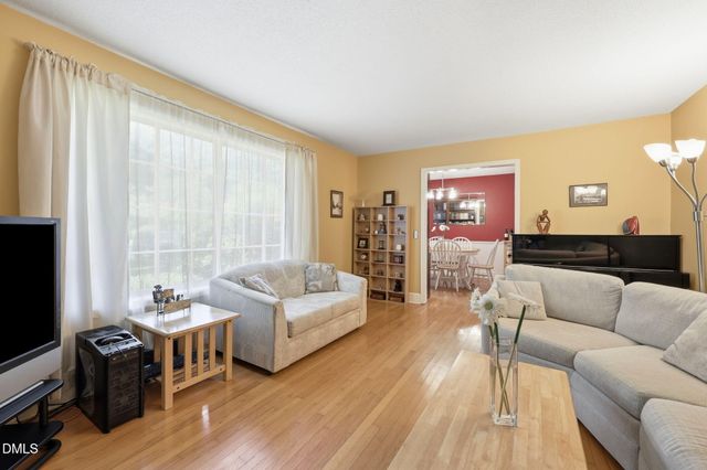 409 Oakridge Road, Cary, NC 27511