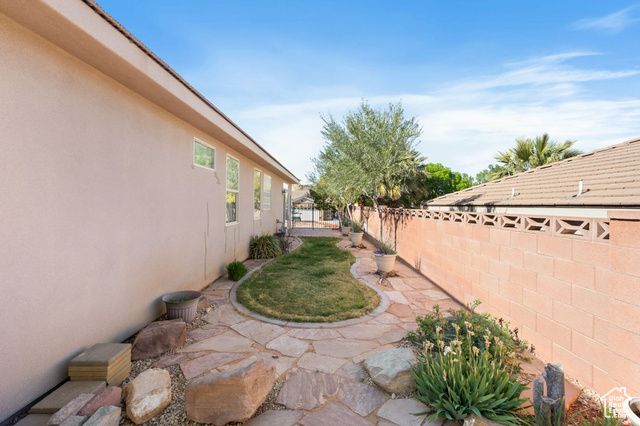 3523 S DESERT HILLS DR, St. George, UT 84790