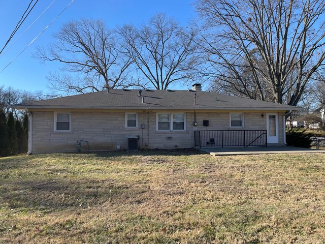 1091 Collins Lane, Frankfort, KY 40601