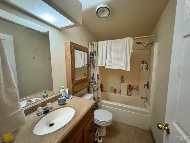211 5th Ave West, Jerome, ID 83338