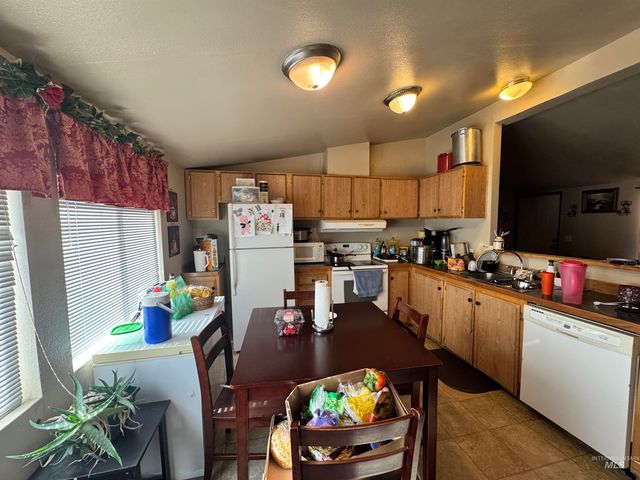 211 5th Ave West, Jerome, ID 83338