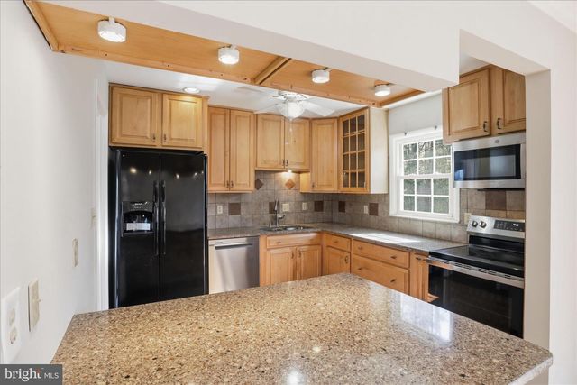 14013 LINDENDALE RD, Woodbridge, VA 22193