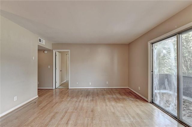 3501 Roswell Road NE 107, Atlanta, GA 30305