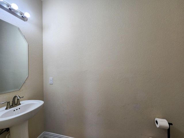 2119 Del Mar Drive, La Marque, TX 77568