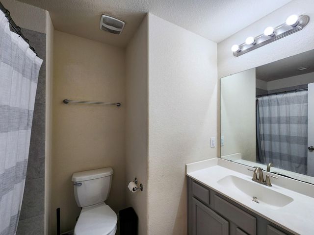 2119 Del Mar Drive, La Marque, TX 77568