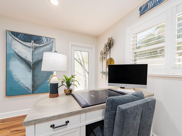 557 FLORIDA AVENUE, Palm Harbor, FL 34683