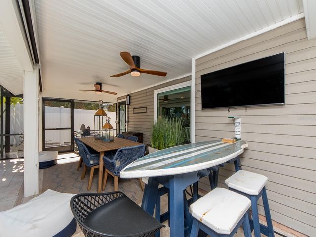 557 FLORIDA AVENUE, Palm Harbor, FL 34683