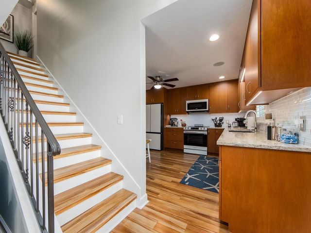 557 FLORIDA AVENUE, Palm Harbor, FL 34683