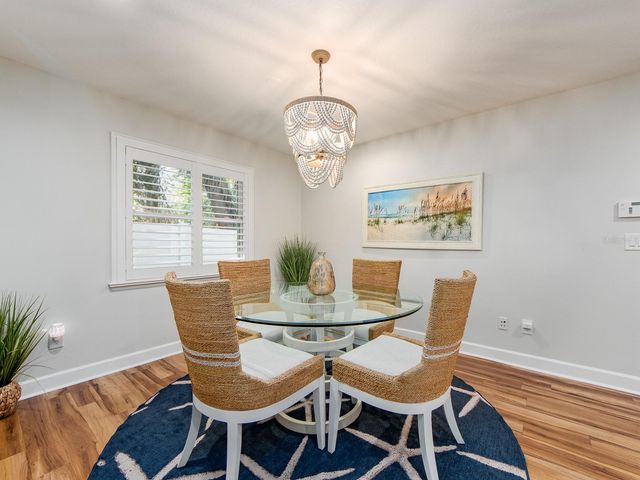 557 FLORIDA AVENUE, Palm Harbor, FL 34683