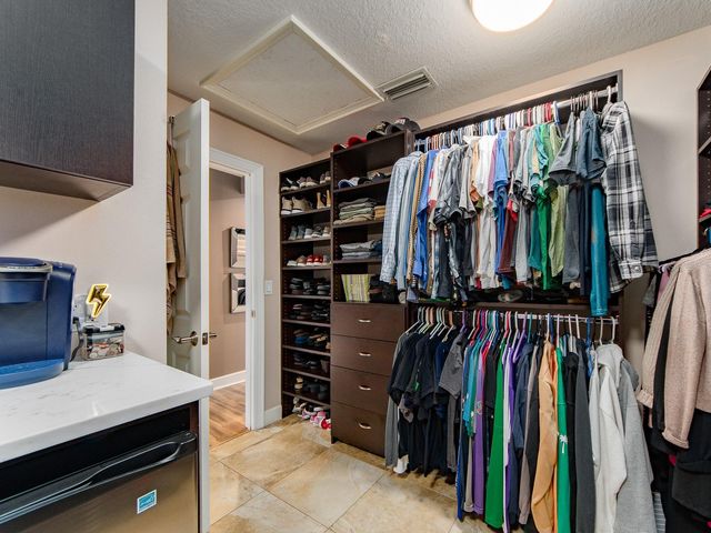 557 FLORIDA AVENUE, Palm Harbor, FL 34683