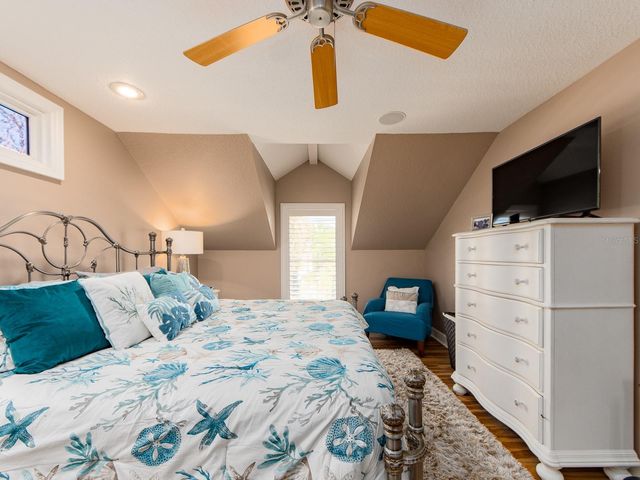 557 FLORIDA AVENUE, Palm Harbor, FL 34683