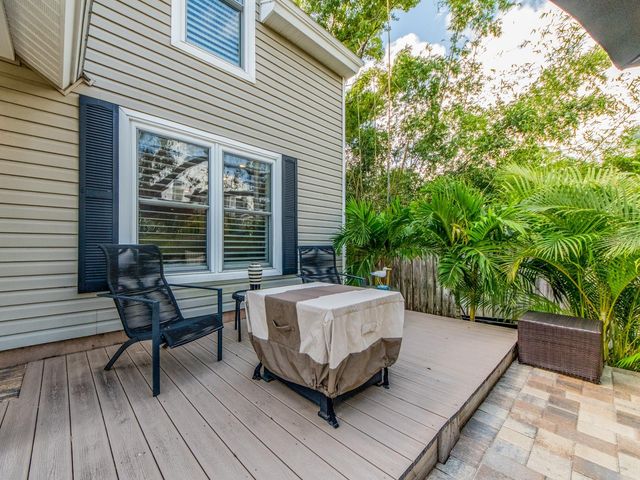 557 FLORIDA AVENUE, Palm Harbor, FL 34683