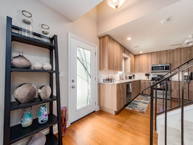 557 FLORIDA AVENUE, Palm Harbor, FL 34683