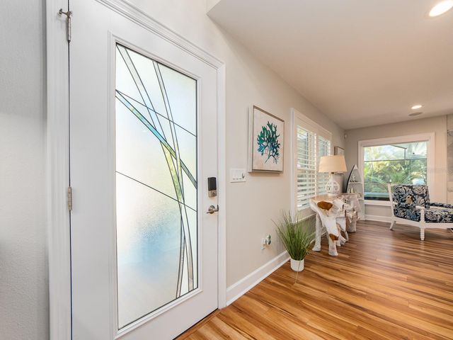 557 FLORIDA AVENUE, Palm Harbor, FL 34683