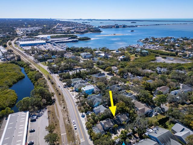 557 FLORIDA AVENUE, Palm Harbor, FL 34683