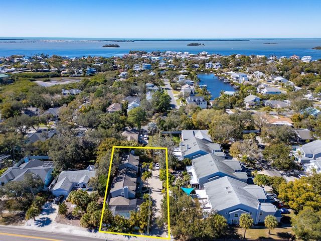 557 FLORIDA AVENUE, Palm Harbor, FL 34683