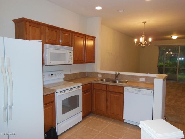 3504 SUMMERLIN Lane N, Jacksonville, FL 32224