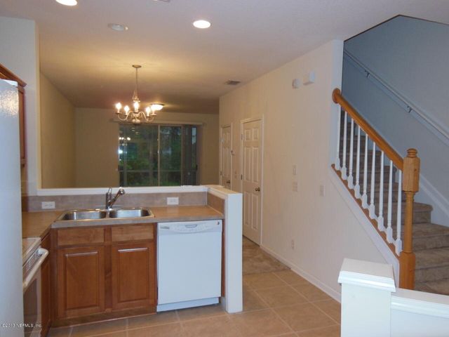 3504 SUMMERLIN Lane N, Jacksonville, FL 32224