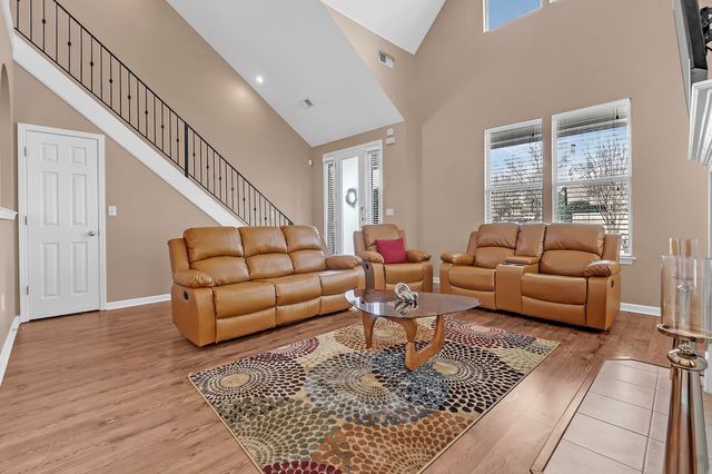 145 FLEETS ISLAND DR, Memphis, TN 38103