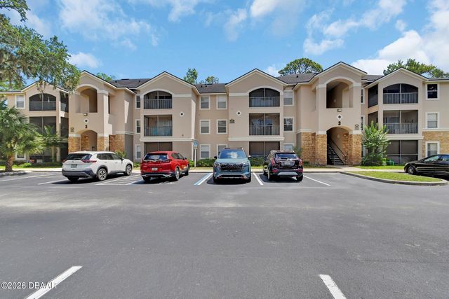 940 Village Trl Unit 3-201, Port Orange, FL 32127