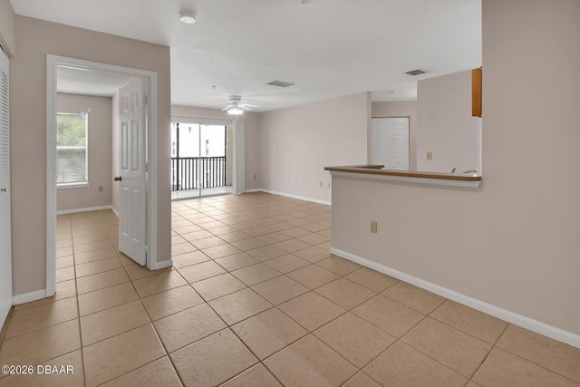 940 Village Trl Unit 3-201, Port Orange, FL 32127