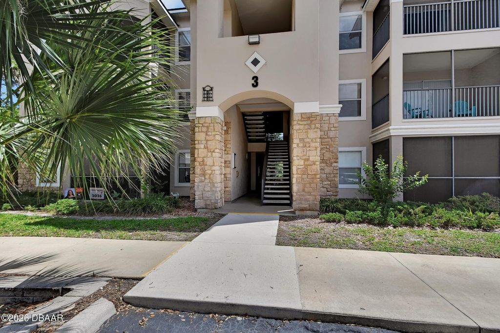 940 Village Trl Unit 3-201, Port Orange, FL 32127