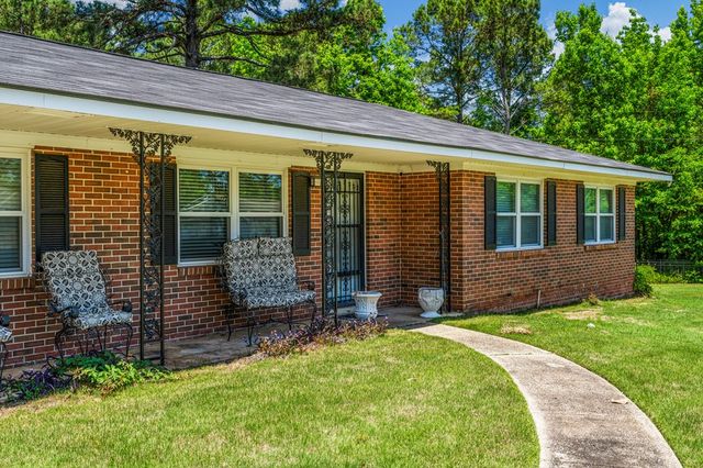 2804 9th Place, Phenix City, AL 36869