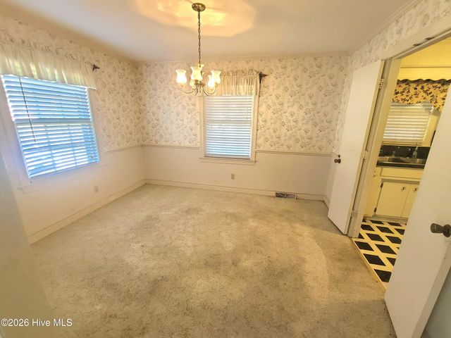 2904 Graham Drive, Kinston, NC 28504