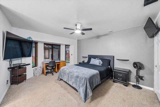 5808 Constitution Way, Redding, CA 96003