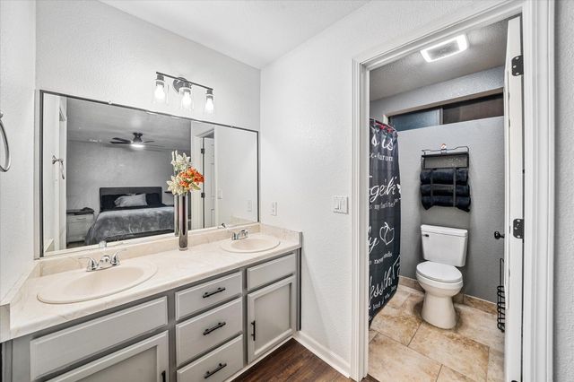 5808 Constitution Way, Redding, CA 96003