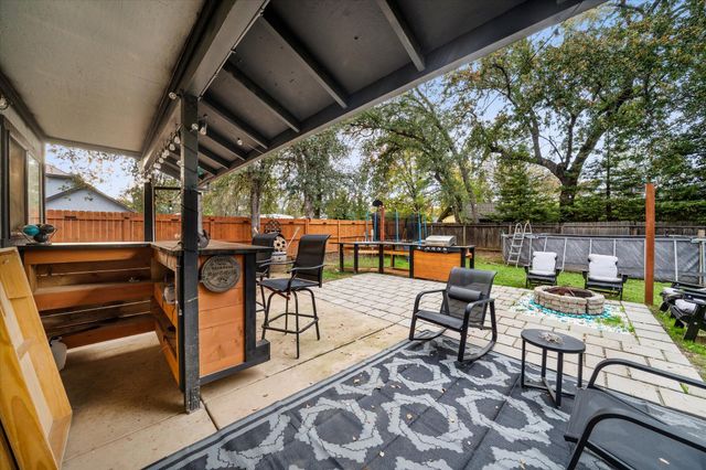 5808 Constitution Way, Redding, CA 96003