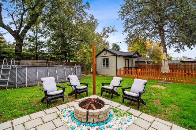 5808 Constitution Way, Redding, CA 96003