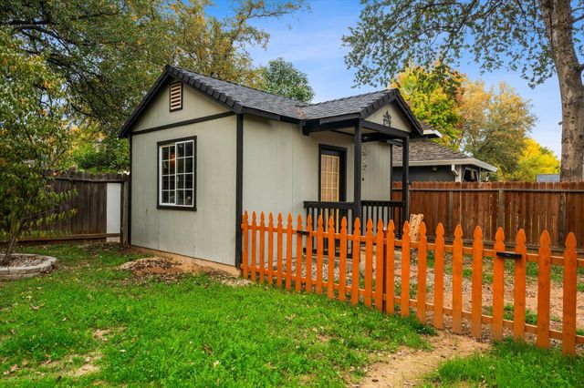 5808 Constitution Way, Redding, CA 96003