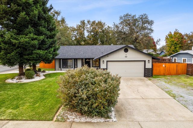 5808 Constitution Way, Redding, CA 96003