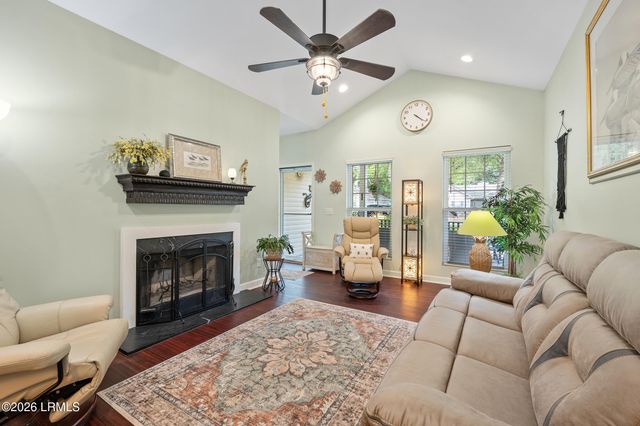 6 Peytons Way, Beaufort, SC 29907