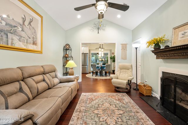 6 Peytons Way, Beaufort, SC 29907