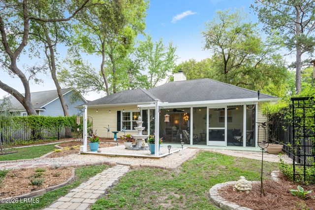6 Peytons Way, Beaufort, SC 29907